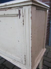 Brocant French cabinet