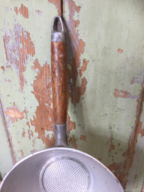 Brocante vergiet met steel