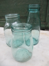 Oud melkflesje van 1/4 liter