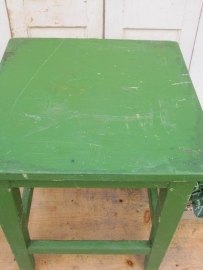 Brocante houten krukje groen