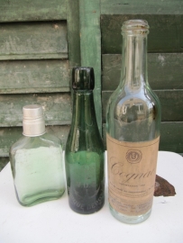 Brocante glass bottle bracket