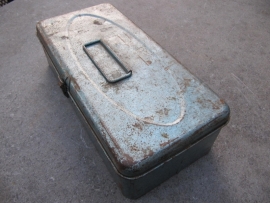 Brocante metalen gereedschaps kistje