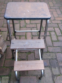 Vintage stepladder / folding stool