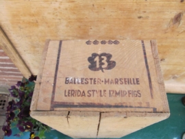 French brocante wooden Turkish figs box
