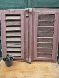 Set of shutters in old pink