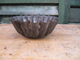 Antique French brioche form