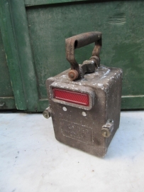 Franse brocante metalen lantaarn bruin