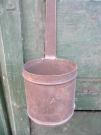 Brocante maatbeker met steel