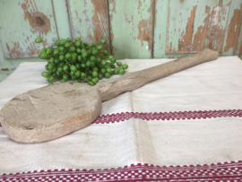Oude robuuste houten lepel