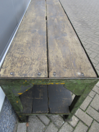 Oude industriële werkbank/tafel*
