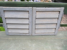 Set oude houten luikjes