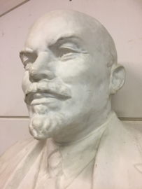 Antiek groot gipsen borstbeeld van Lenin