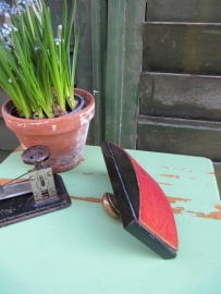 Antieke inktblotter van glas met koperen knop.