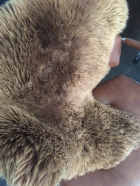 Groot schapenvacht Middenbruin