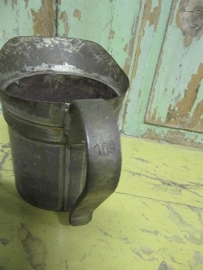 Antiek zinken maatbeker