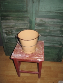 Brocante emaille bruine emmer.