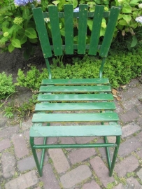 Mooie oude set van 4 metalen tuinstoelen