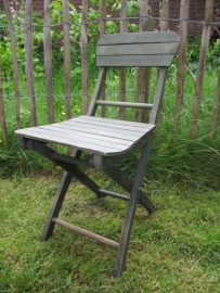 Brocante set van 4 houten opklapbare tuinstoeltjes