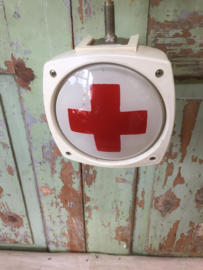 Vintage lamp met rood kruis