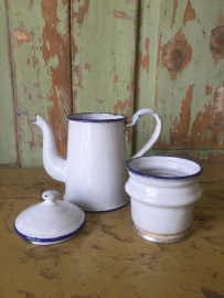 Brocant klein emaille koffiepotje