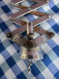 Franse metalen zigzag kurkentrekker