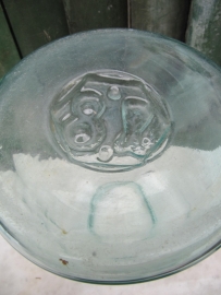 Antieke glazen pot of bokaal van 8 liter