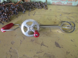 Vintage handmixer