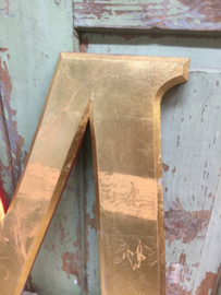 Letter M in hout
