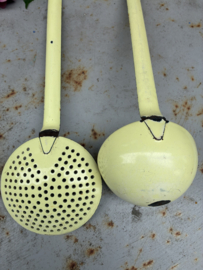 Brocante emaille schuimspaan en pollepel