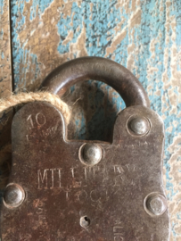 Ijzeren hangslot met sleutel