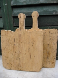 Nice angular cutting board with handle