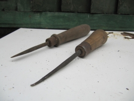 Old nice screwdrivers 2 pcs