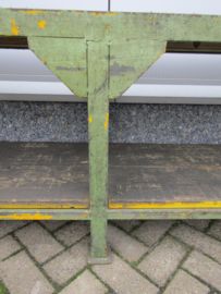Oude industriële werkbank/tafel*