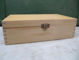 Nice old brocante simple box with lid