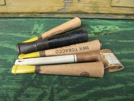 Set oude sigarettenpijpjes