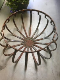 Brocante hanging basket