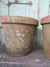 Antieke grote terracottapot
