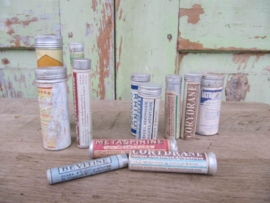 Franse oude medicijnkokertjes set van 12 stuks