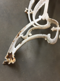 Brocante metalen standaard