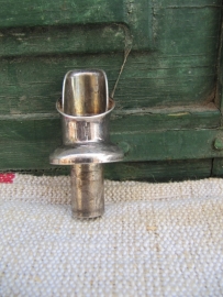 Brocante verzilverde schentuit/druppelvanger