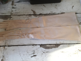 Oude lange dameshandschoenen