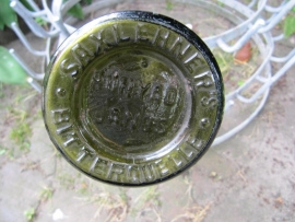 Antique bottle of Saxlehner's Bitter Quelle Hunyadi Janos 1860-1890