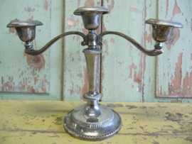 Brocante metalen kandelaar