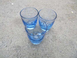 Blauwe borrelglaasjes