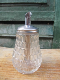 Ribbed glass sugar shaker