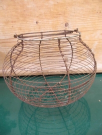 Frans brocante eiermand met hengsel