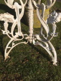 Brocante metalen standaard
