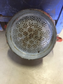 Brocante vergiet met oren