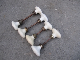 Set of porcelain French Brocante handle