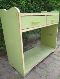 Leuk kastje met 2 laden